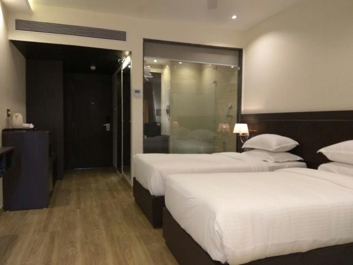 Hotel Surendra Vilas โบปาล ภายนอก รูปภาพ