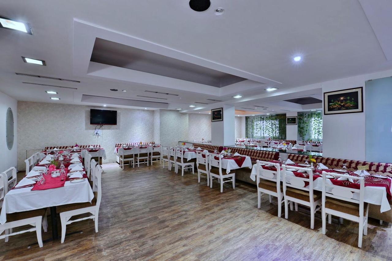 Hotel Surendra Vilas โบปาล ภายนอก รูปภาพ